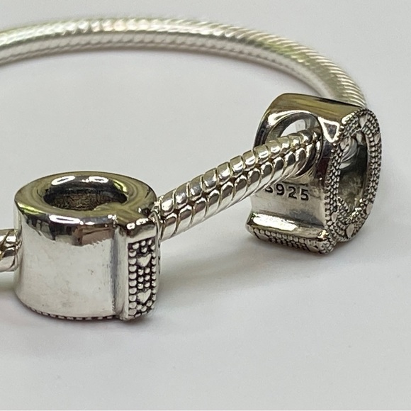 Sterling Silver Letter Q Charm - Picture 4 of 10